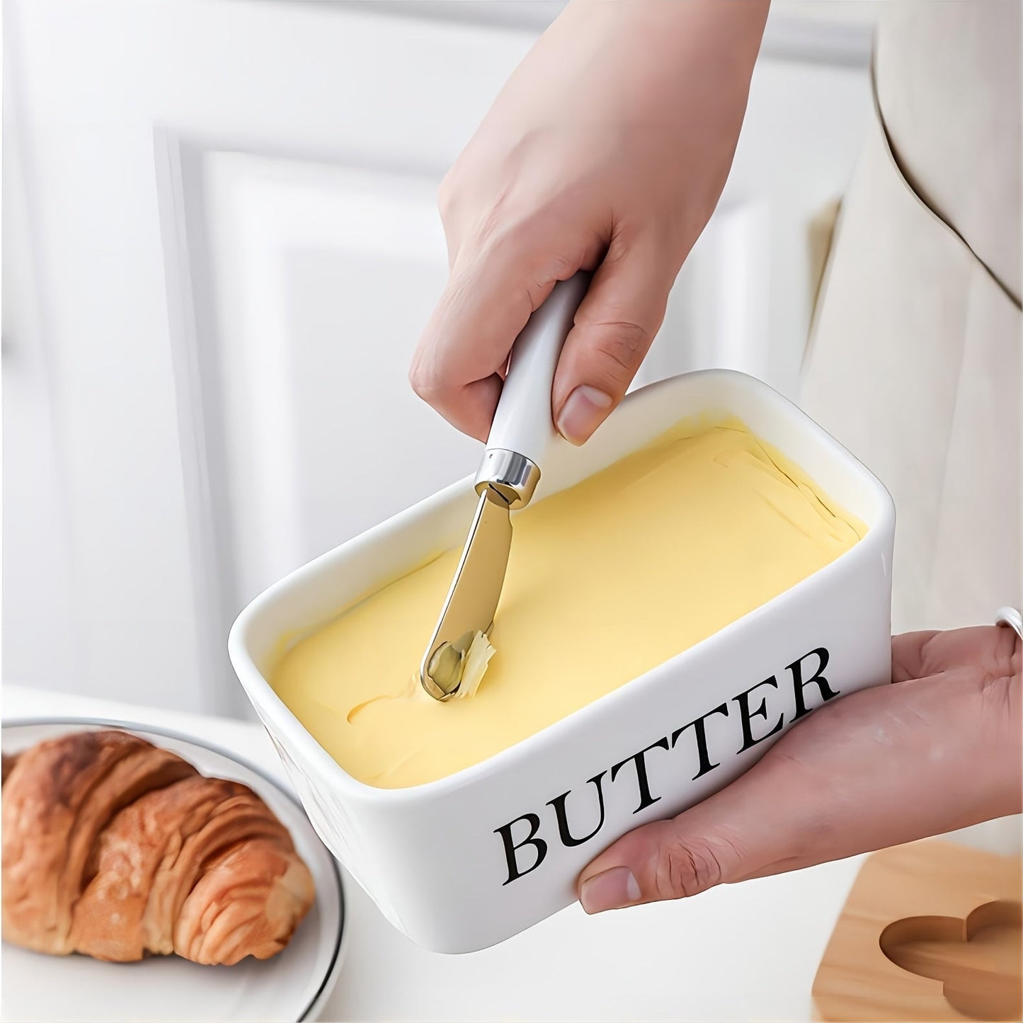 Ceramic Butter Dish with Bamboo Lid and Knife