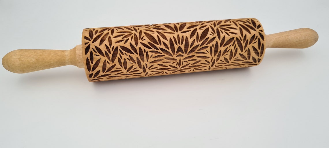 Rolling Pin with Leaf Patterned